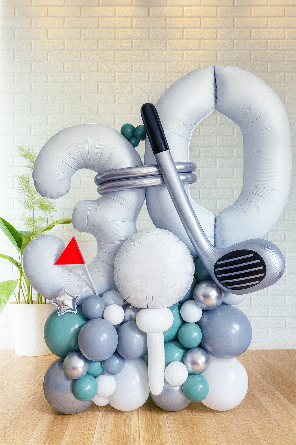 Golf-Themed Number Balloon Tower