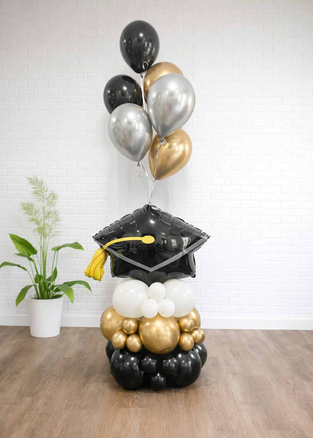 Graduation Balloon Stack with Helium Bouquet | Evans GA – Ballooneers ...